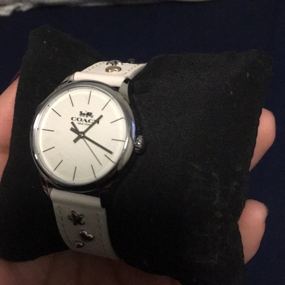 Watch - Picture 2 of 2